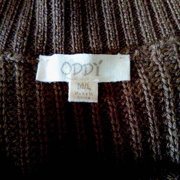 Sweater | Brown | Off shoulders | M/L - Picture 2 of 3